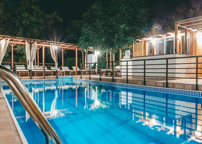 Victory Apartments & Hotel